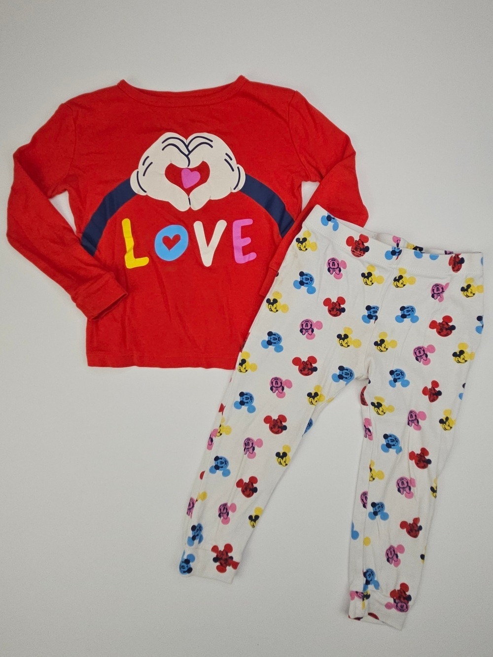 5/$25 Disney Pride Mickey Mouse LOVE Pajama Set Girls Size 3T Rainbow PJ Set